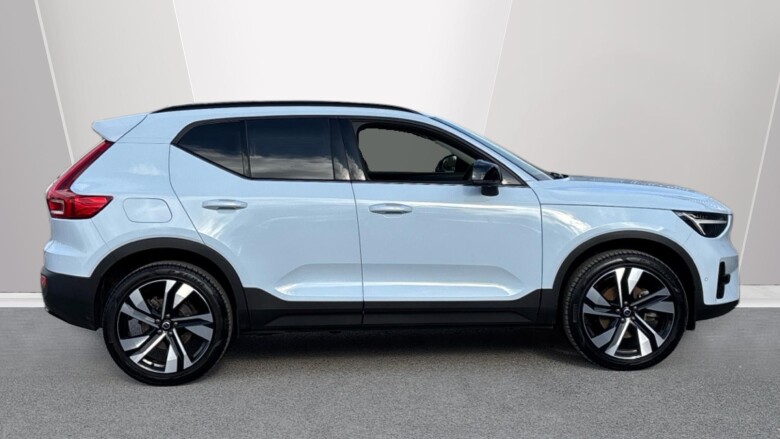 Volvo XC40 2.0 B4P Ultra Dark 5dr Auto Petrol Estate